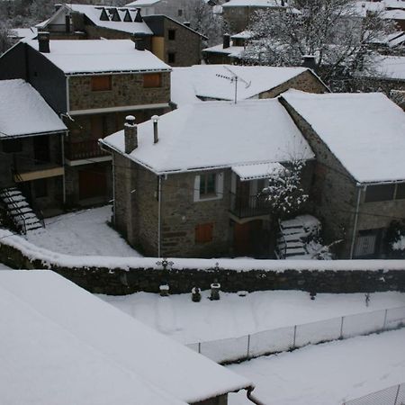 Maison d'hôtes La Albarina à Galende Extérieur photo