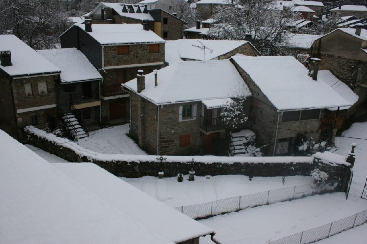 Maison d'hôtes La Albarina à Galende Extérieur photo